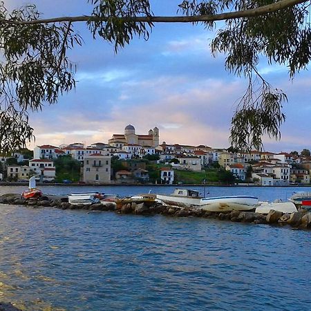 To Spitaki Apartments Galaxídhion Zewnętrze zdjęcie