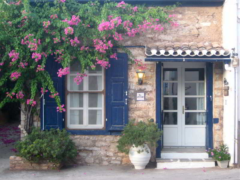 To Spitaki Apartments Galaxídhion Zewnętrze zdjęcie